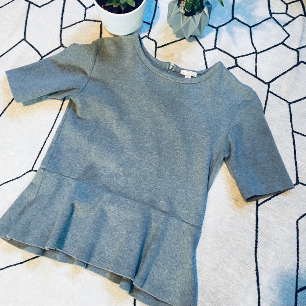 GAP heather grey peplum top